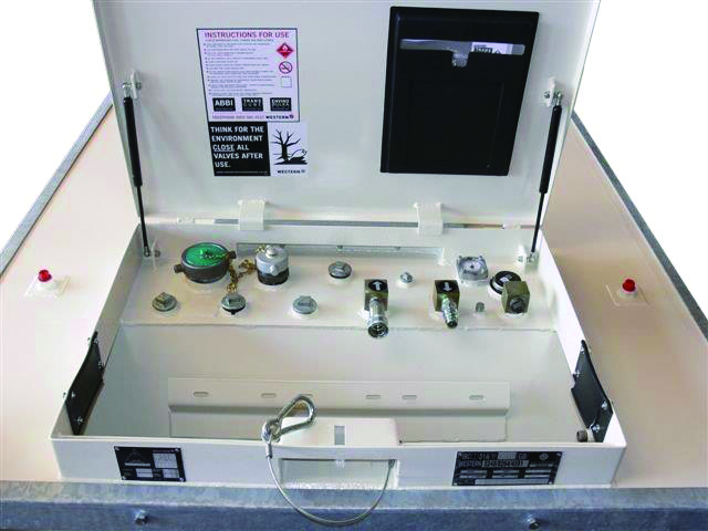 Oljetank ADR med pumpe miljøgodkjent < 1000 liter Oljetank ADR med pumpe miljøgodkjent < 1000 liter